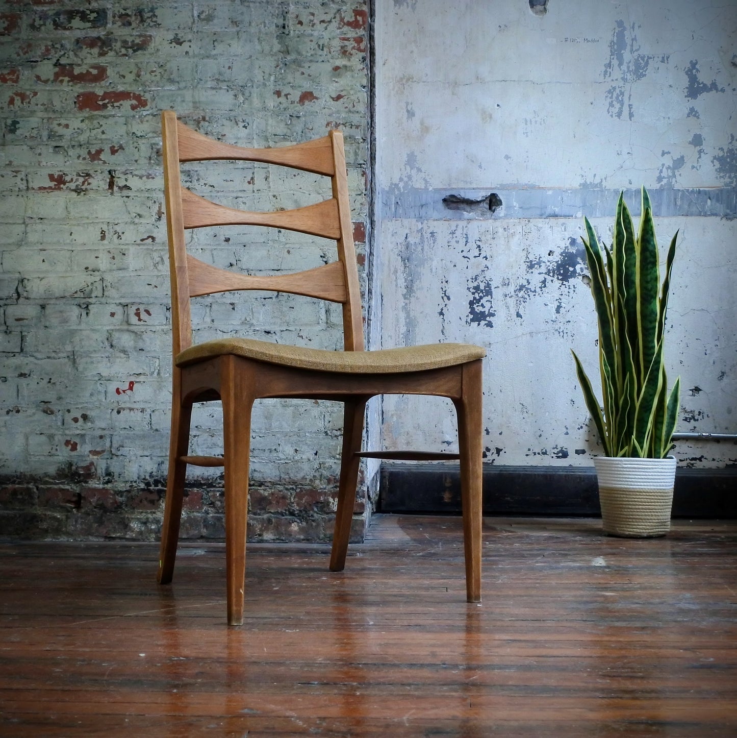 Lane Rhythm Mid Century Modern Set of 4 Chairs with Restoration Included