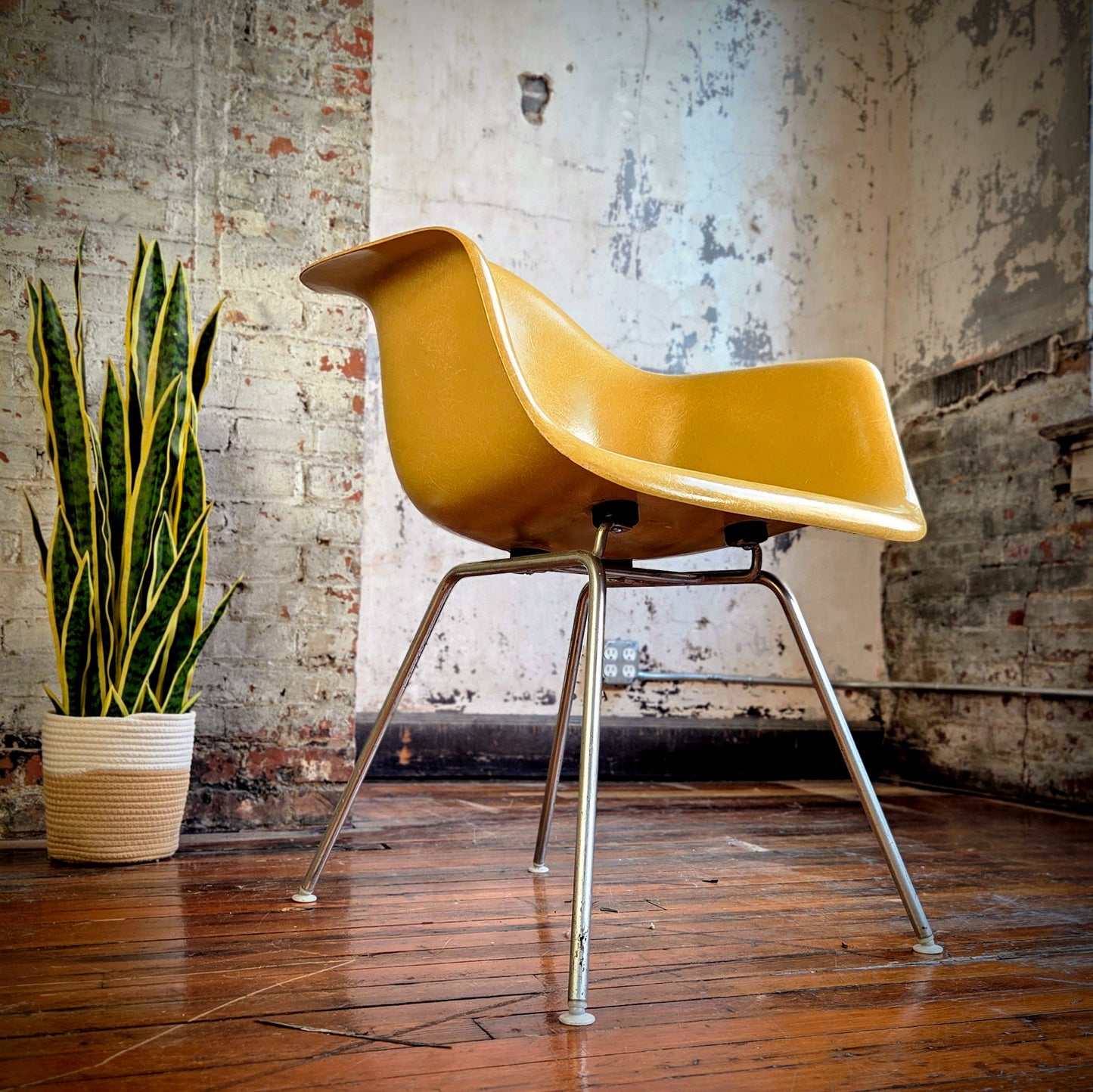 Herman Miller, Eames DAX Lemon-Yellow H-Base c.1965-1977