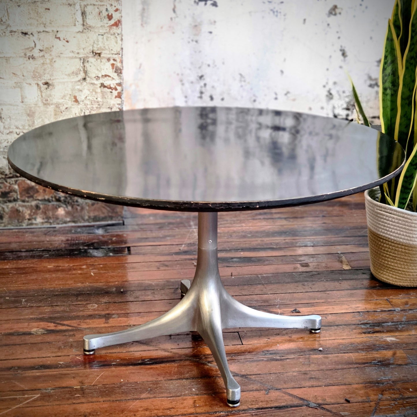 Herman Miller Aluminum Base Coffee Table c.1960s