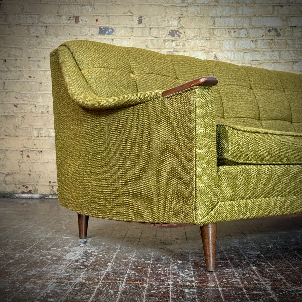 Kroehler Avant Sofa (YOU customize!)