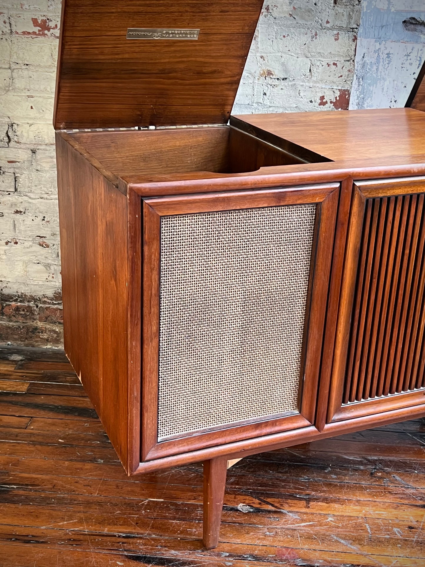 Motorola SK32 Stereo Console by Drexel - Restoration Included