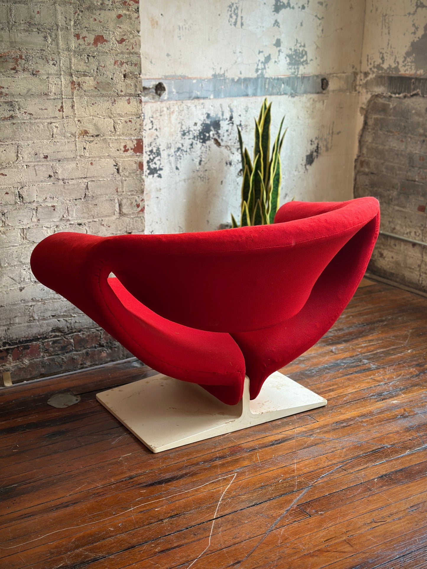 Pierre Paulin Ribbon Chair - Restoration Included