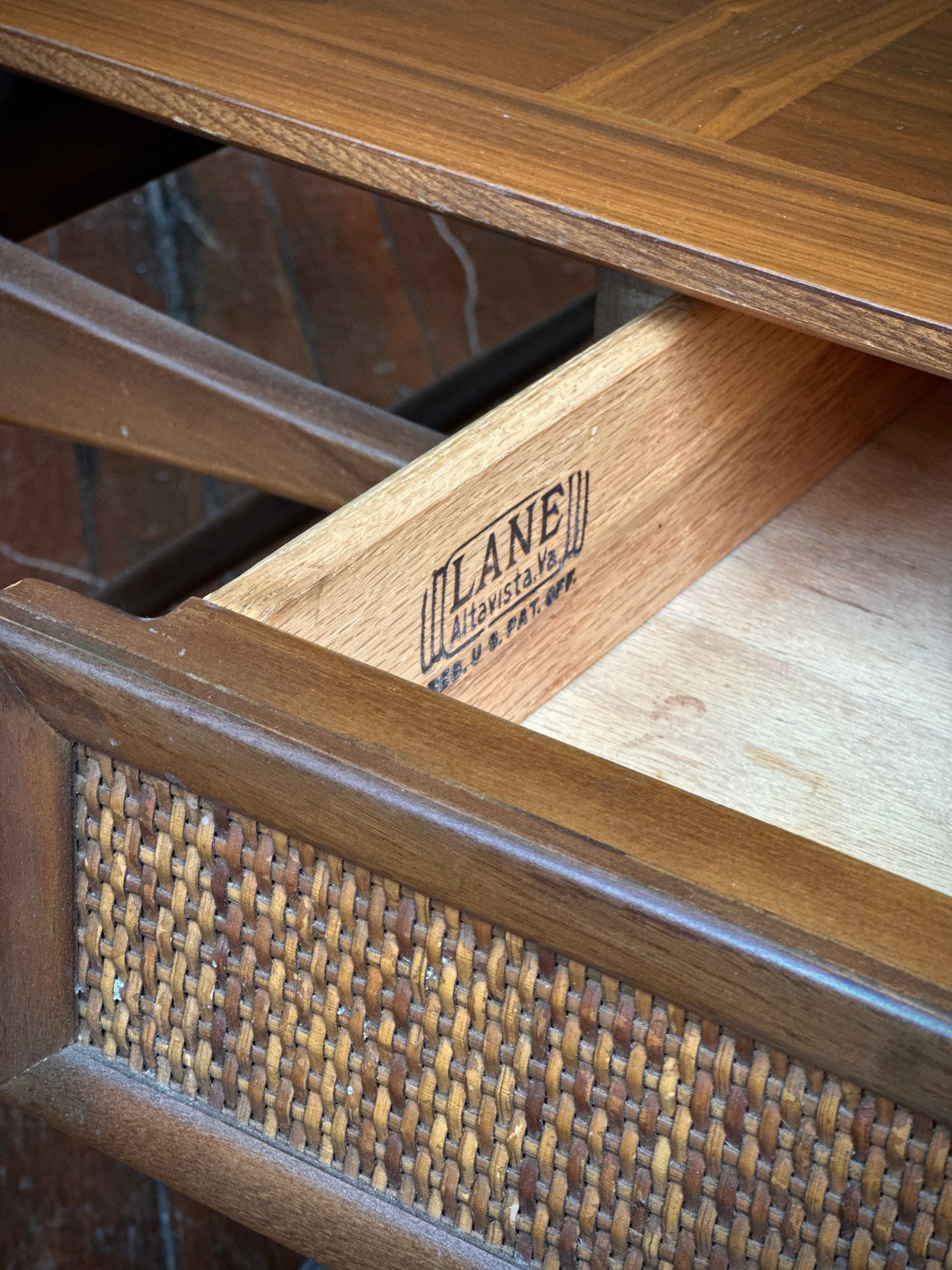 Lane Esteem Coffee Table
