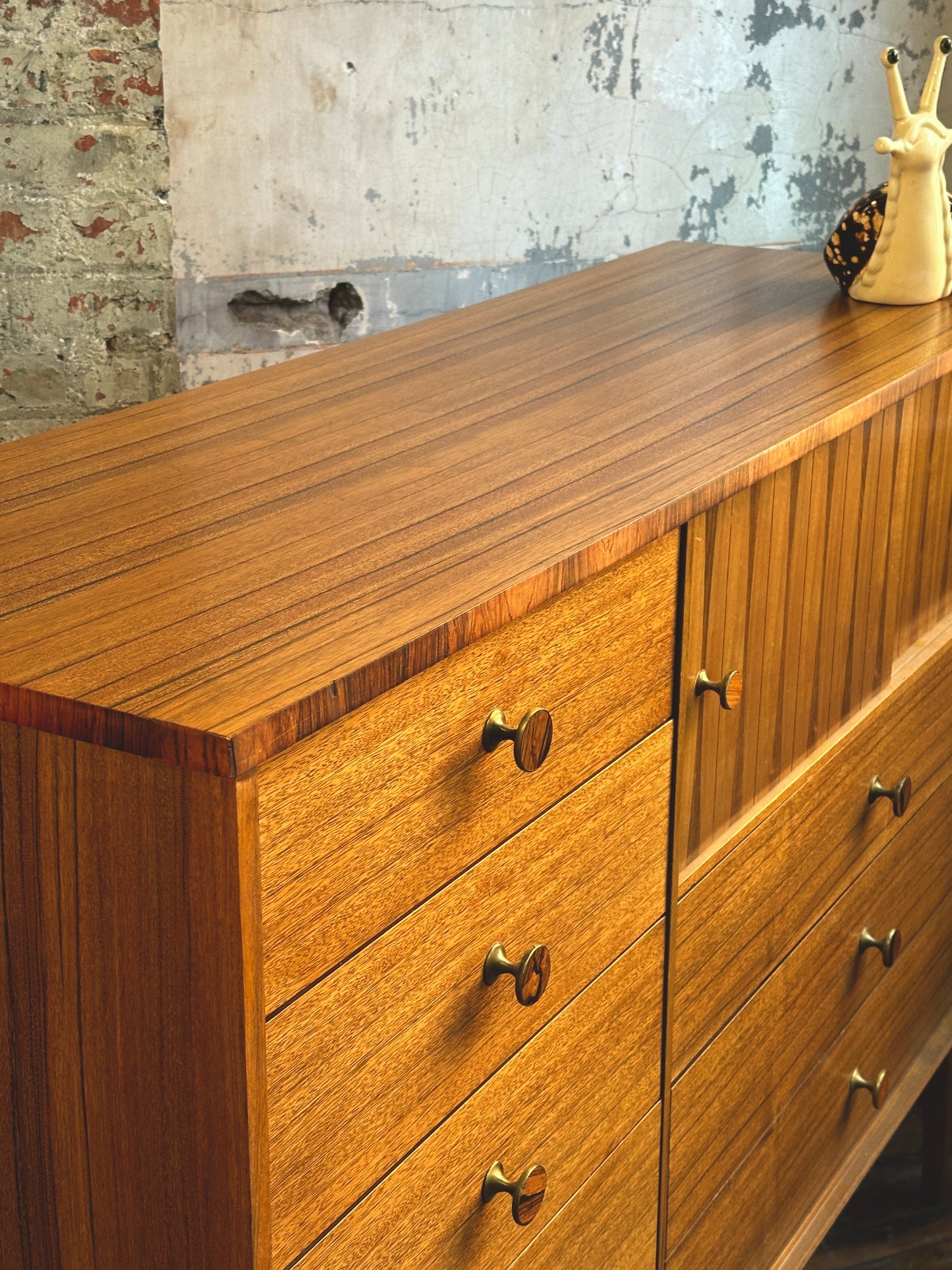 Lane Adventure Collection Oversized Magna-Style Chest