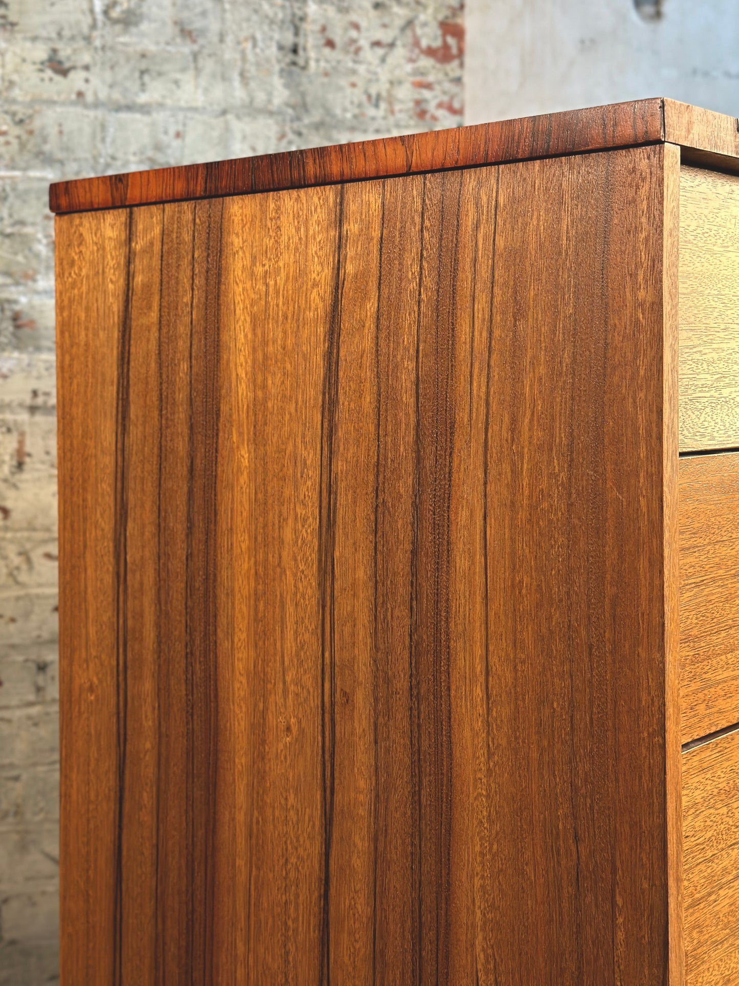 Lane Adventure Collection Oversized Magna-Style Chest