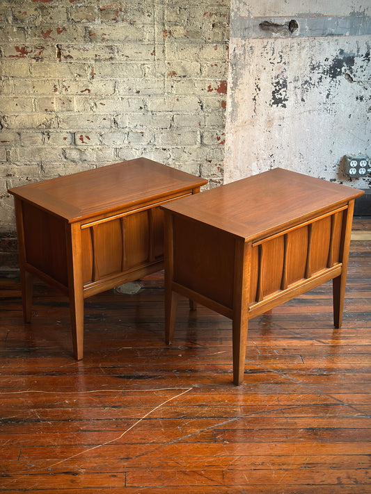 Pair of Kroehler Nightstands