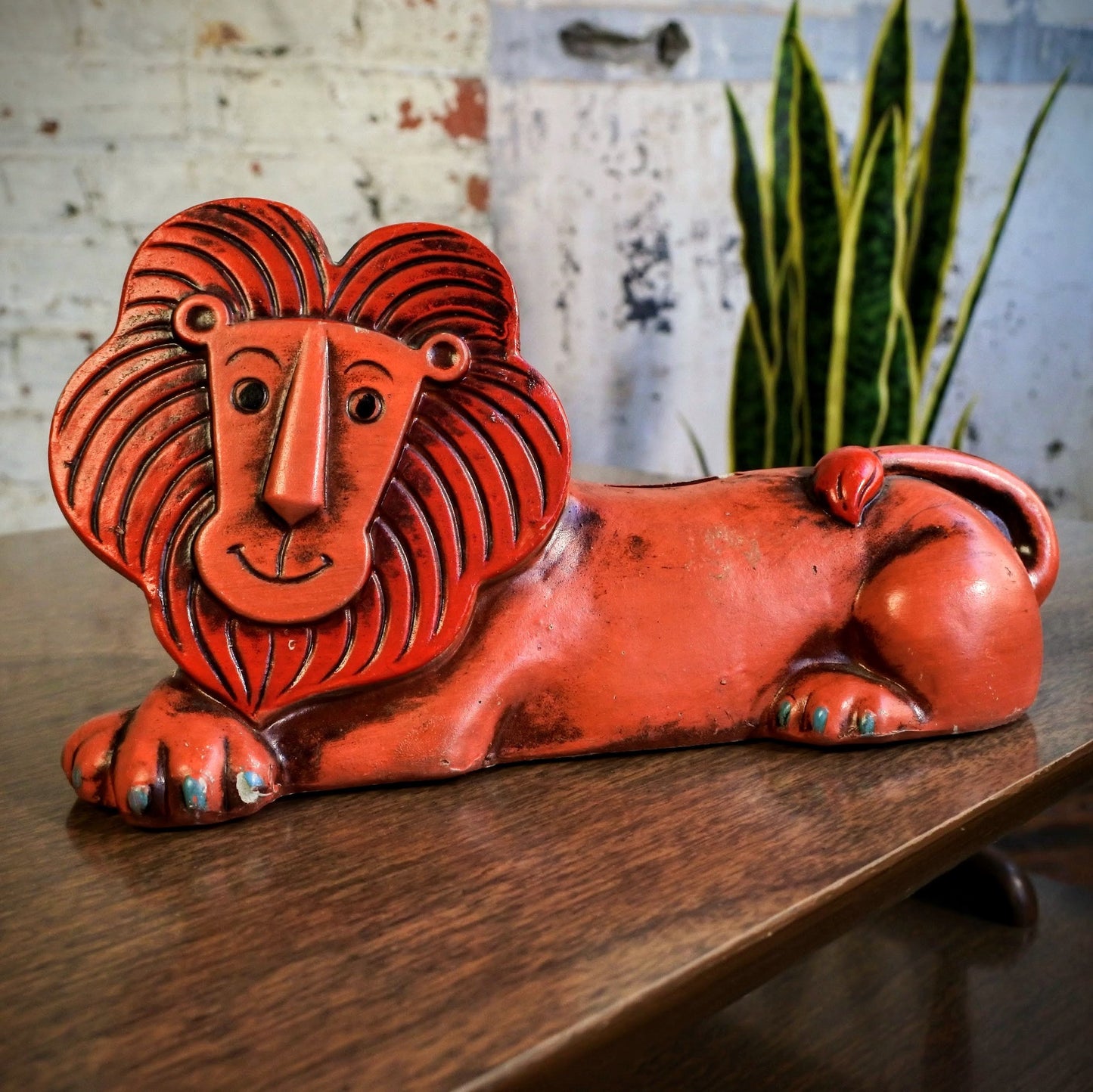 Kitschy Lion Chalkware Vintage Coinbank