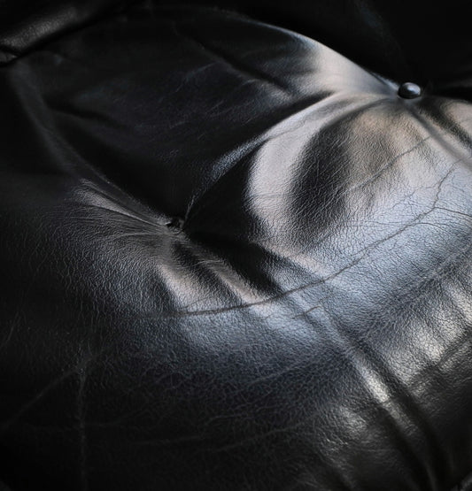 Charles Pollock for Knoll Executive Black Leather Chairs