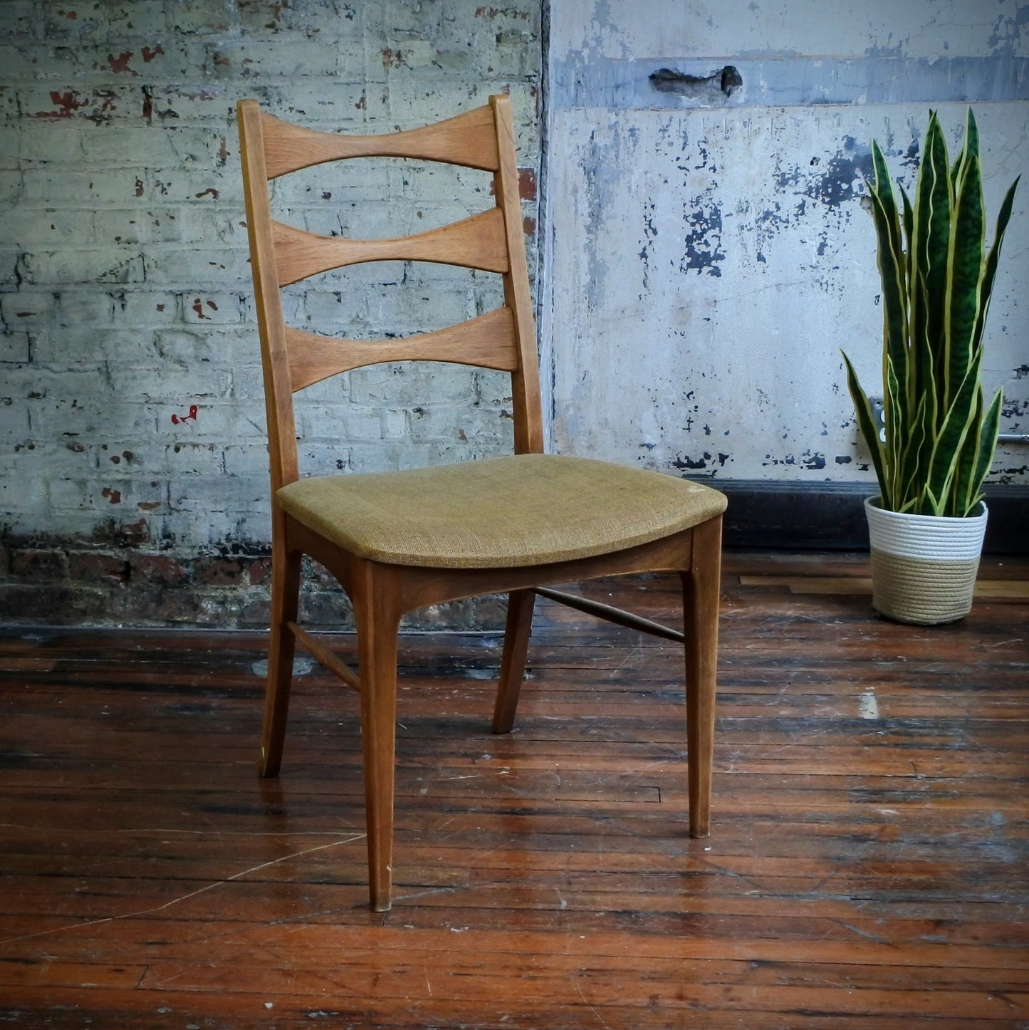 Lane Rhythm Mid Century Modern Set of 4 Chairs with Restoration Included