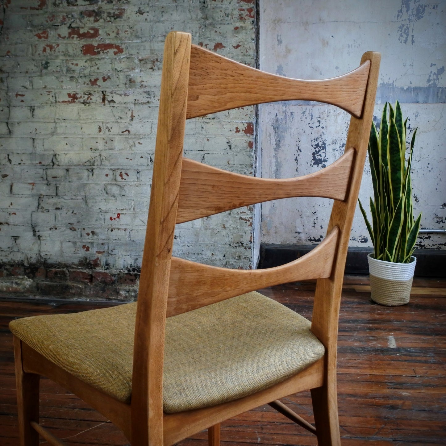 Lane Rhythm Mid Century Modern Set of 4 Chairs with Restoration Included