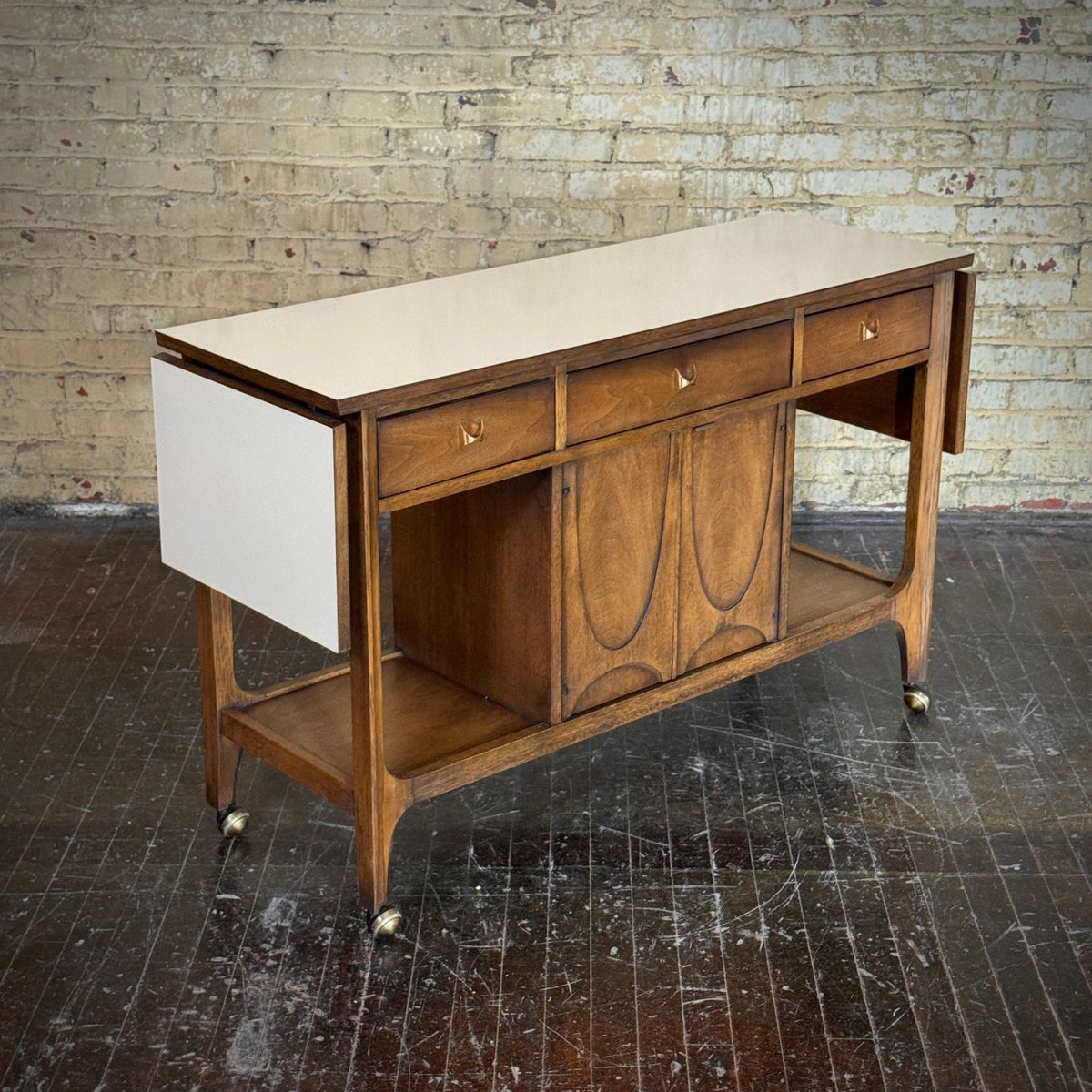 Broyhill Brasilia Bar Cart
