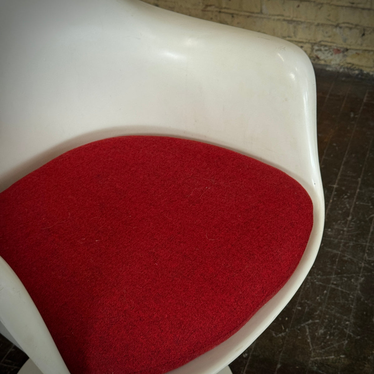 Pair - Eero Saarinin First Generation for Knoll Tulip Armchairs
