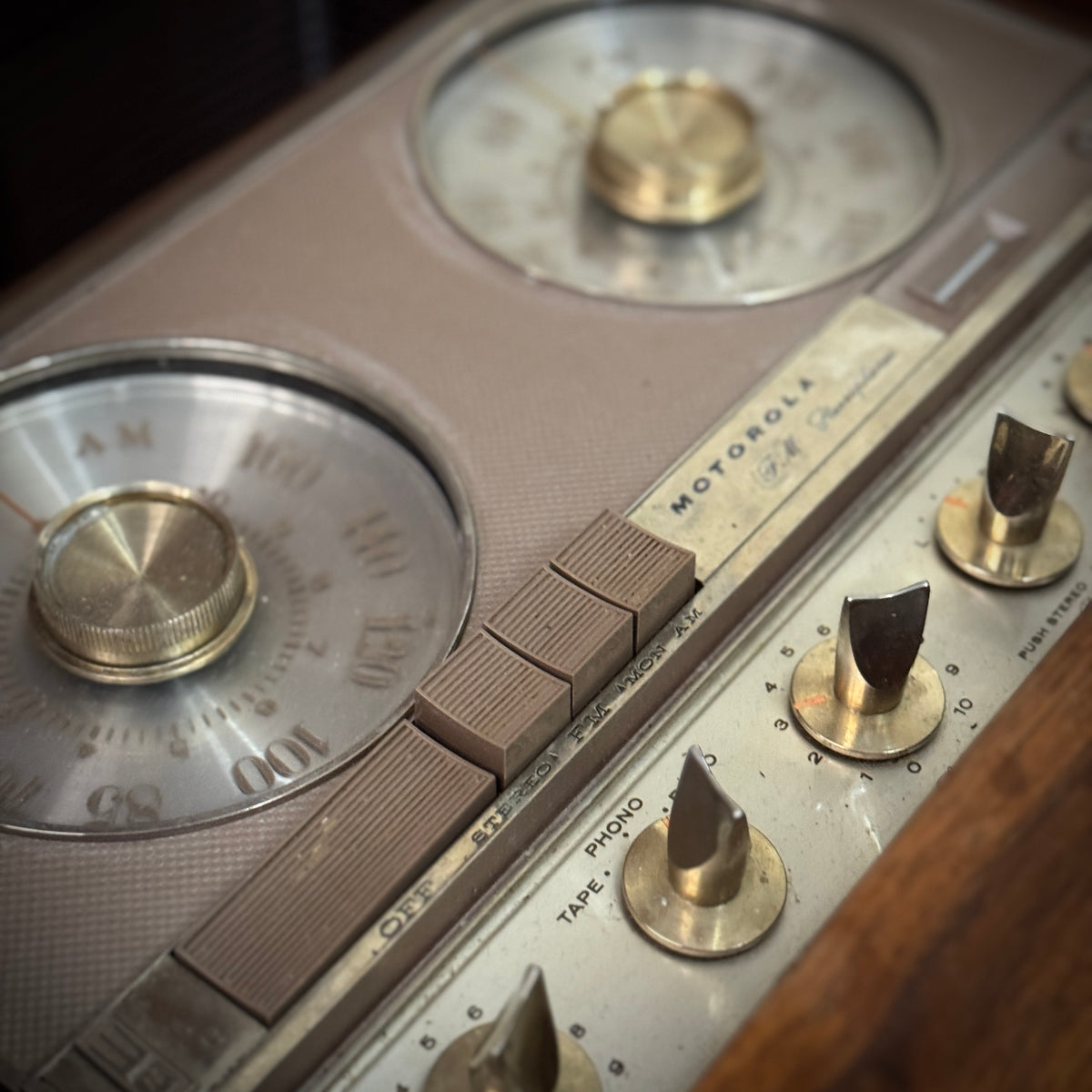 Motorola Drexel Declaration Retro-Engineered Stereo Console - SK77