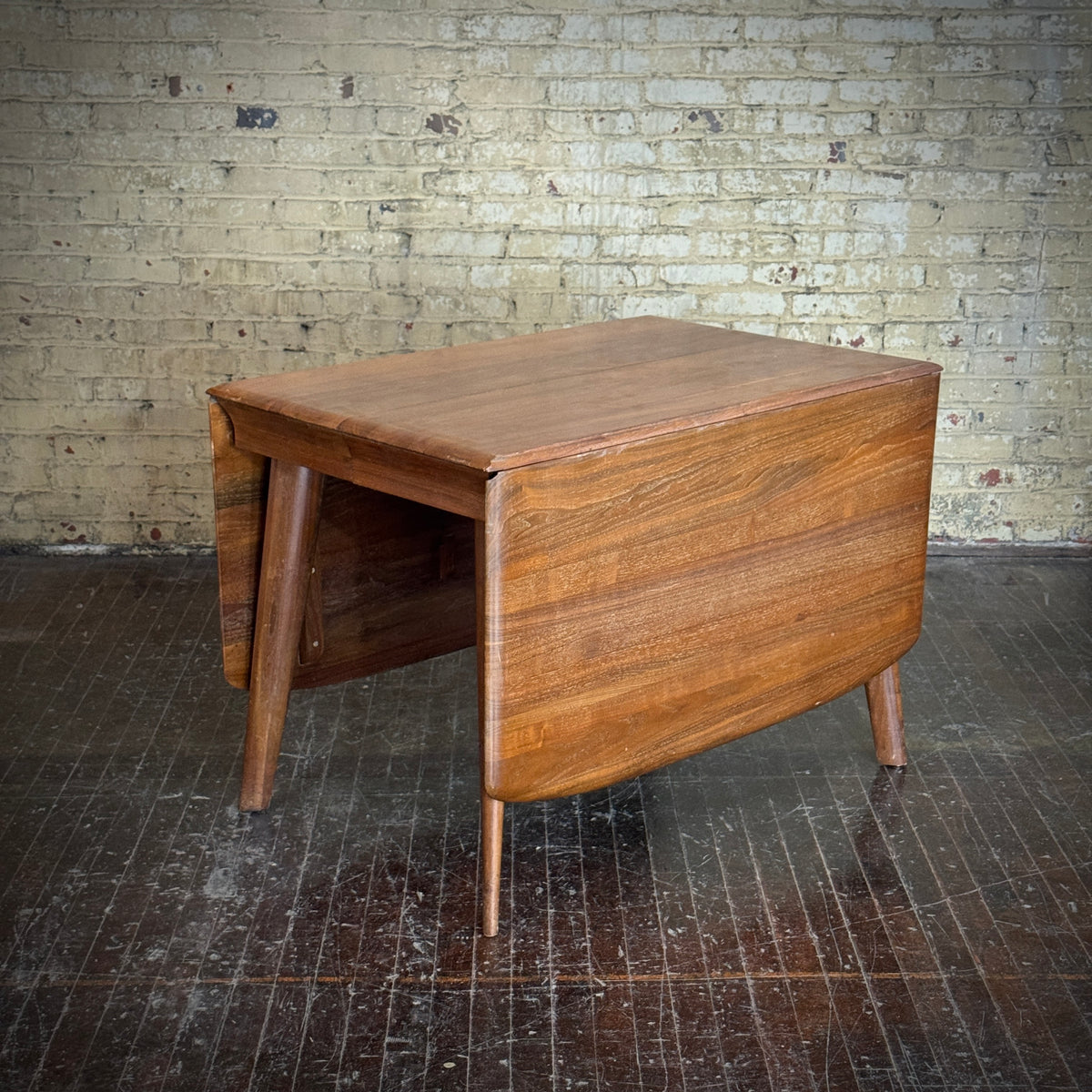 Bissman Solid Walnut Dining Table and (5) Chairs