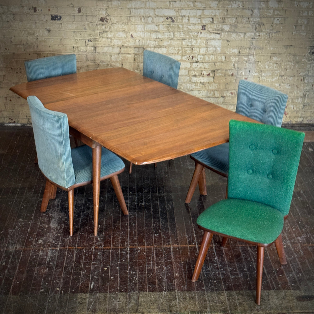 Bissman Solid Walnut Dining Table and (5) Chairs