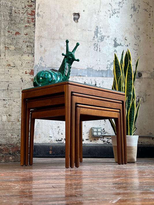 Drexel Declaration Nesting Tables