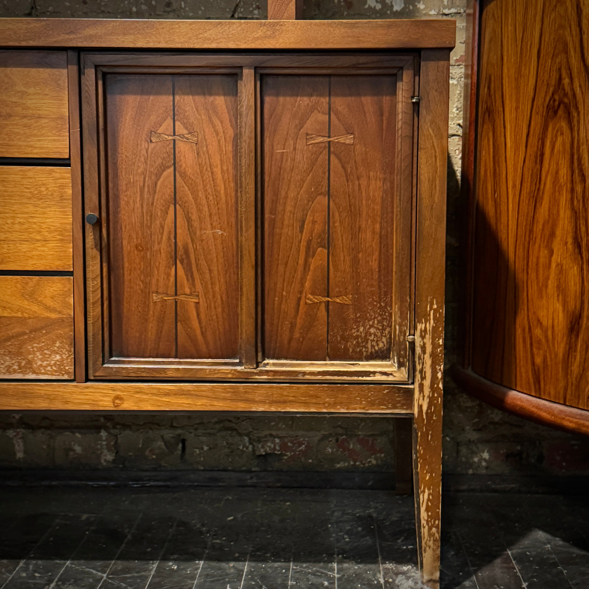 Lane Tuxedo Two-Piece Highboard