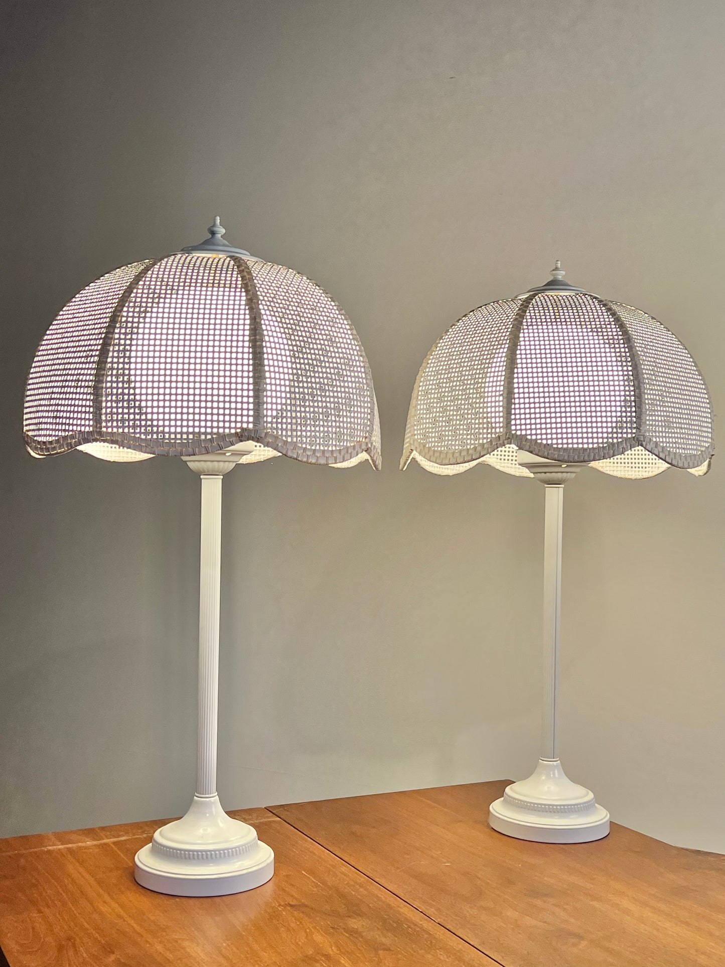 Vintage White Wicker Table Lamps