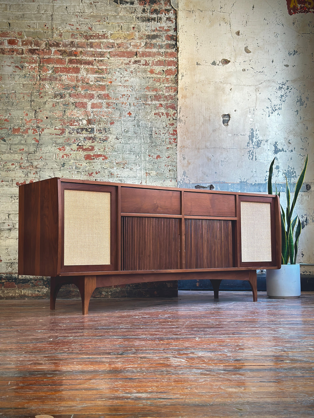 Relikcs Furniture – Vintage Source