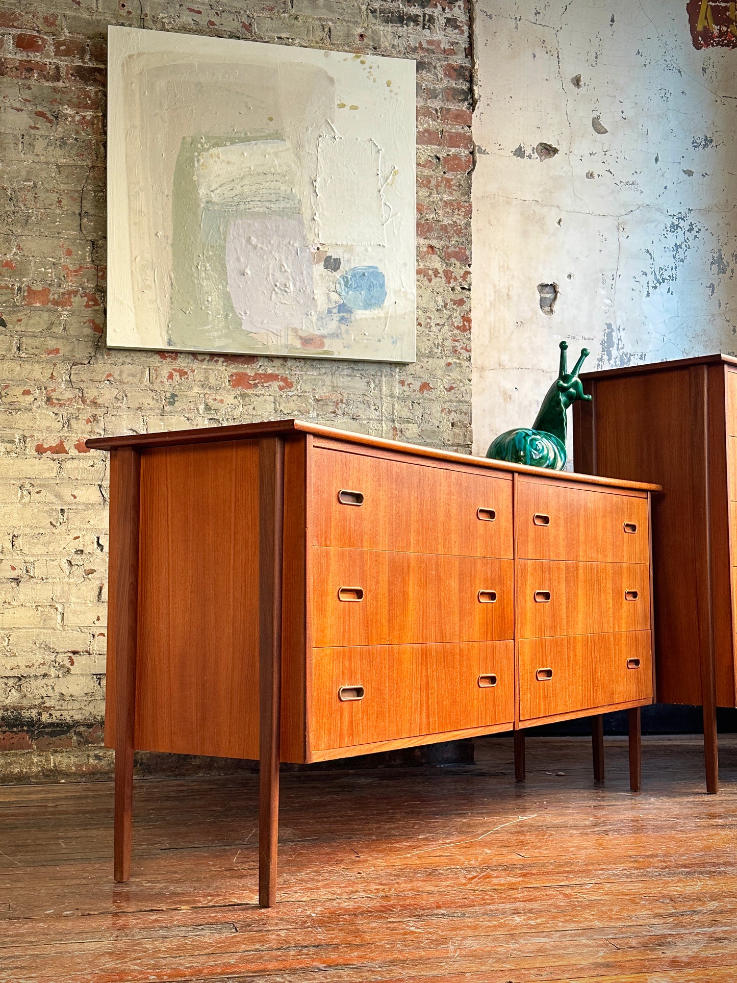 Teak bedroom set with Exo-legs