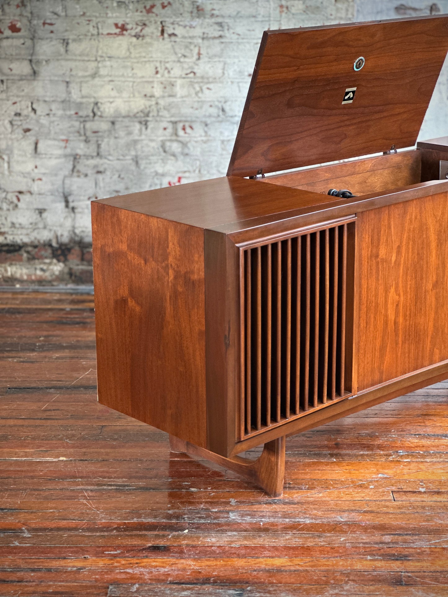 RCA Annapolis Retro-Engineered Stereo Console